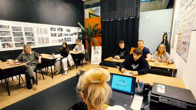 Sala szkoleniowa AMBER - kurs na prawo jazdy