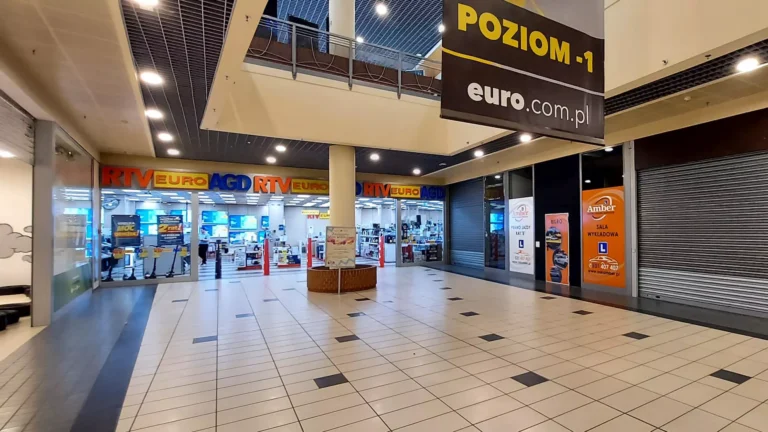 Sala szkoleniowa - sala wykładowa OSK AMBER w Słupsku - Galeria Słupsk ul. Tuwima