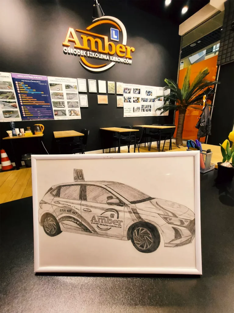 Hania narysowała szkic auta, na którym uczyła się jeździć